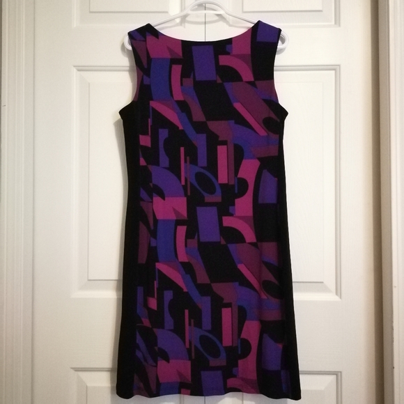 Attitude Sleeveless Dress - Picture 3 of 5